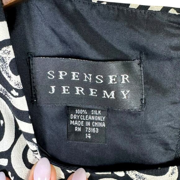 Spenser Jeremy Vintage Sleeveless 100% Silk Black and White Swirl Sheath Dress - Picture 9 of 9